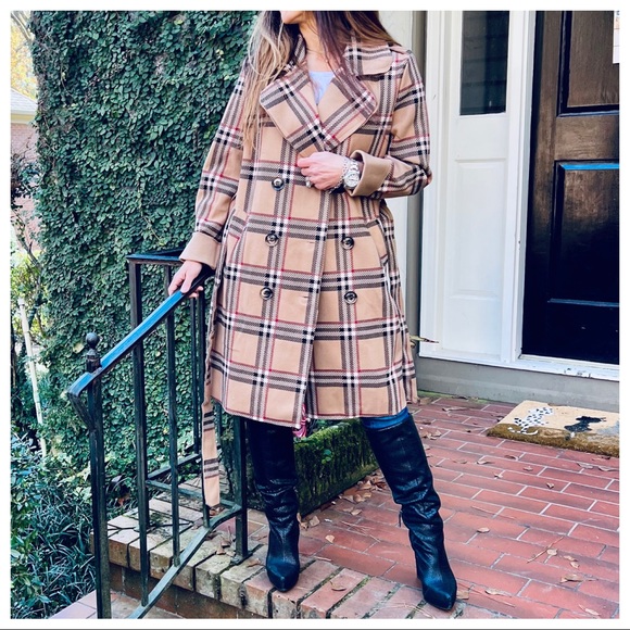 Made in Italy Most Fabulous Designer Belted Plaid Trench Coat - Picture 11 of 13